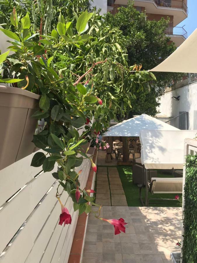 Virgilio'S Garden Bed & Breakfast Castellammare di Stabia Dış mekan fotoğraf